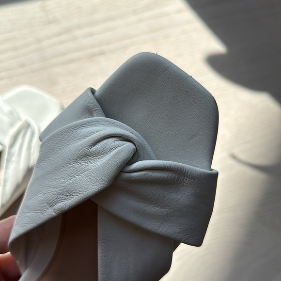 White Jeffrey Campbell leather sandals lightly worn size 7 - Picture 4 of 4